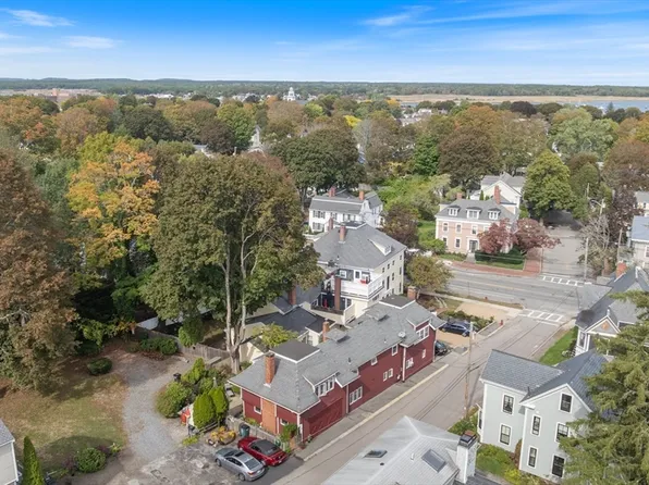 4 Coffin Ct, Newburyport, MA 01950