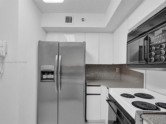 4th image of 6767 Collins Ave APT 307