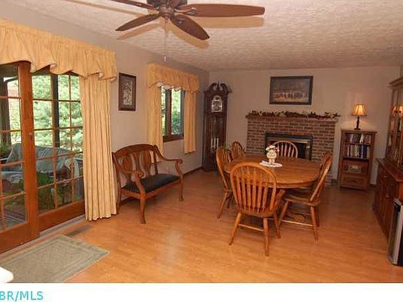 5th image of 14262 Oxford Dr