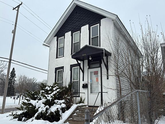 2nd image of 101 Sycamore St E