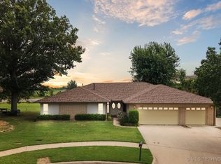 1601 Merlin Cir, Pryor, OK 74361