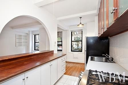 2nd image of 179 E 79th St APT 1C