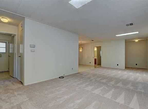 4th image of 98 Quail Hollow Dr