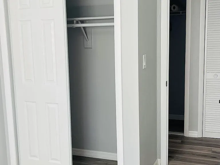 188 Berkshire Ln — Photo 20