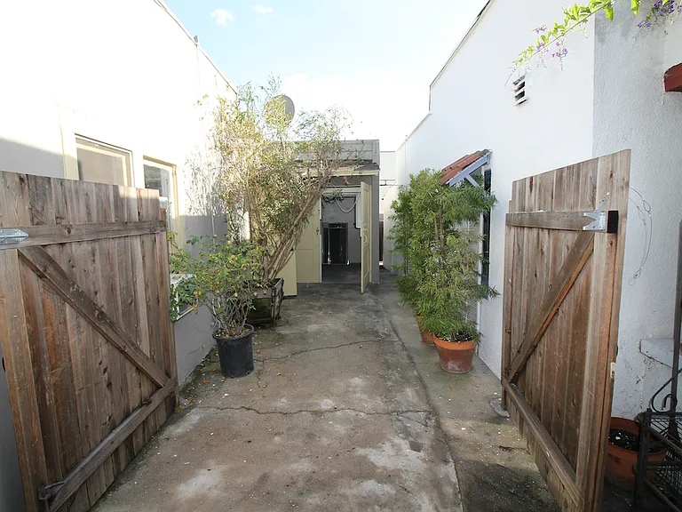 Braddock Dr — Photo 2