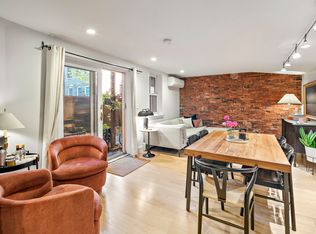 31 Pinckney St APT 1, Boston, MA 02114