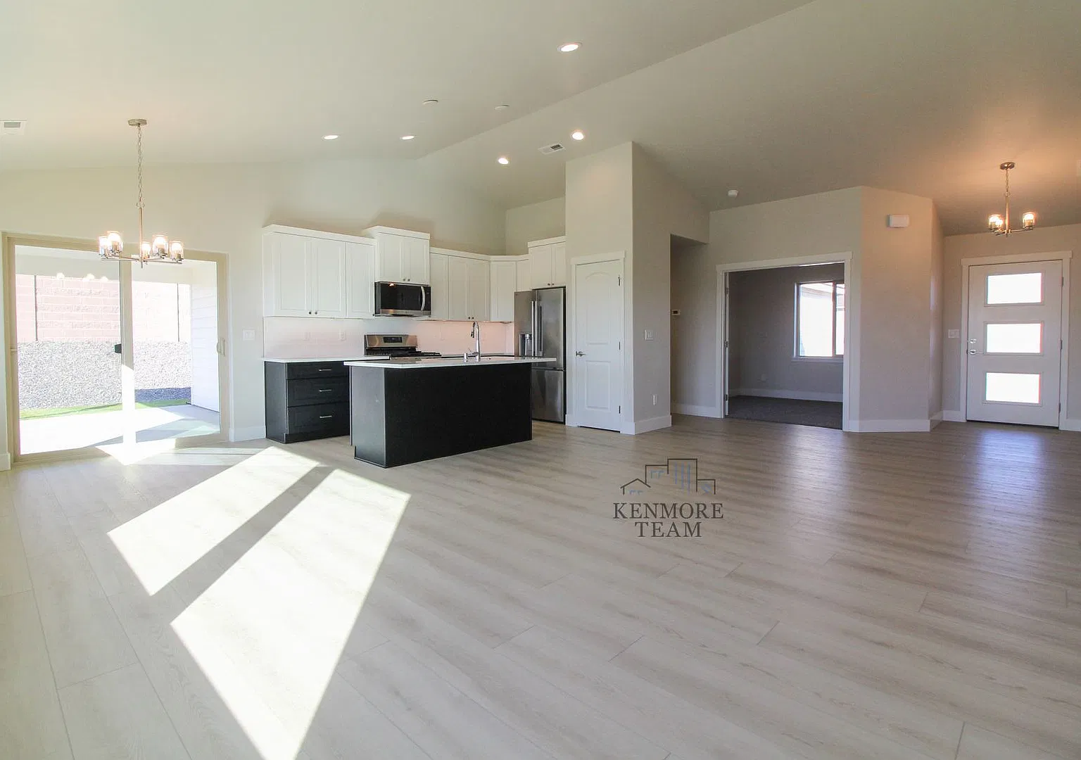 3 Bedroom, 2 Bath + an Office Home in Kennewick — Photo 3