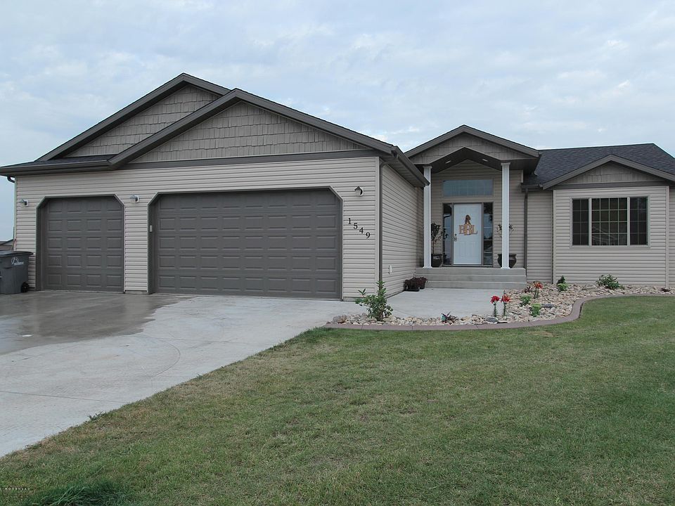 1st image of 1549 Johnson Dr S