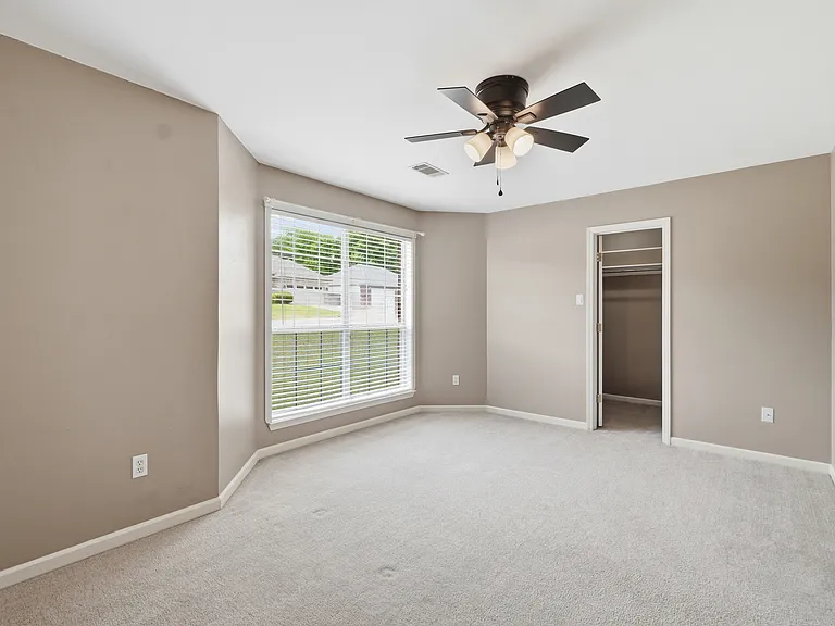 1 Zircon Dr — Photo 19