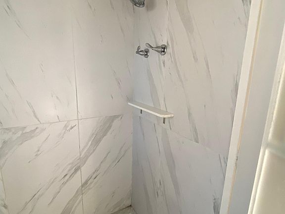 5th image of 4221 N 20th St APT 5