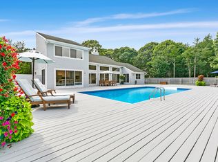 40 Hidden Cove Ct, Southampton, NY 11968