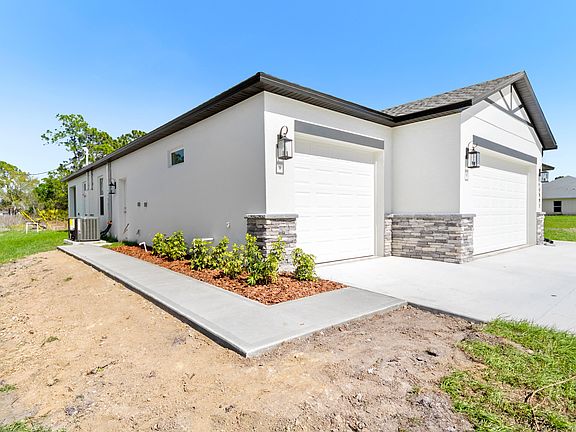 5th image of 2997 SE Tivoli Ave Avenue #2997