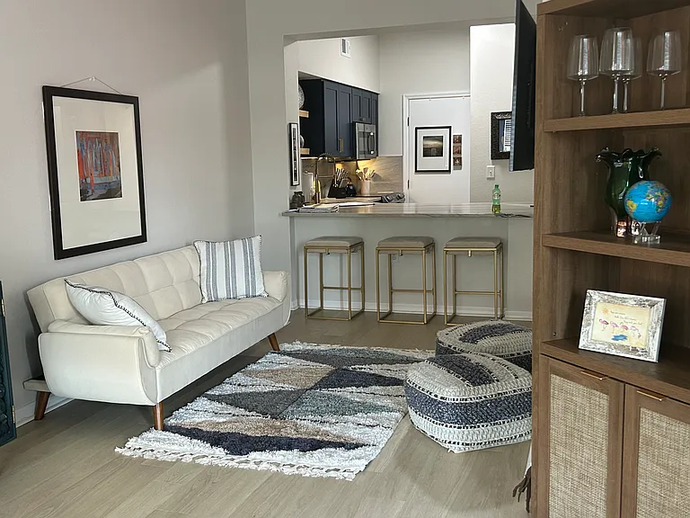 100 4th Ave S #326 — Photo 10