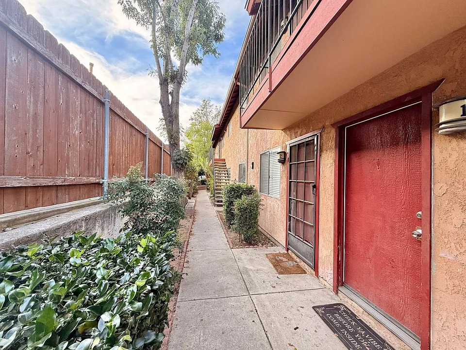 3626 S. Barcelona Street