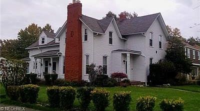 2nd image of 21492 Hillsdale Ave