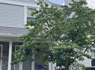 509 Mews Dr, Sellersville, PA 18960