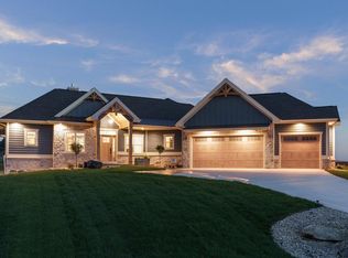 3327 Colton Way, Sun Prairie, WI 53590