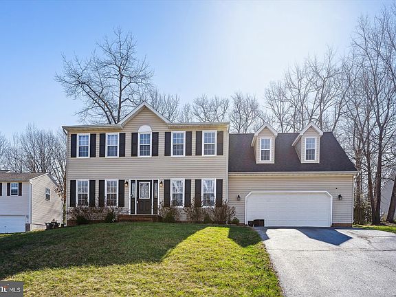 2nd image of 3712 Andover Ln