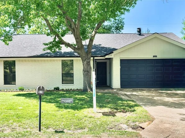 519 N Shady Shores Dr, Lake Dallas, TX 75065