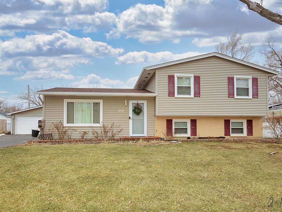 1st image of 36512 N Edgewood Dr