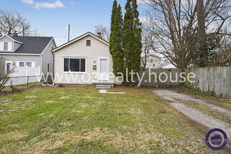 1st image of 1913 Newport Ave