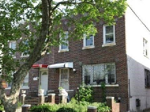 2nd image of 9916 31st Ave