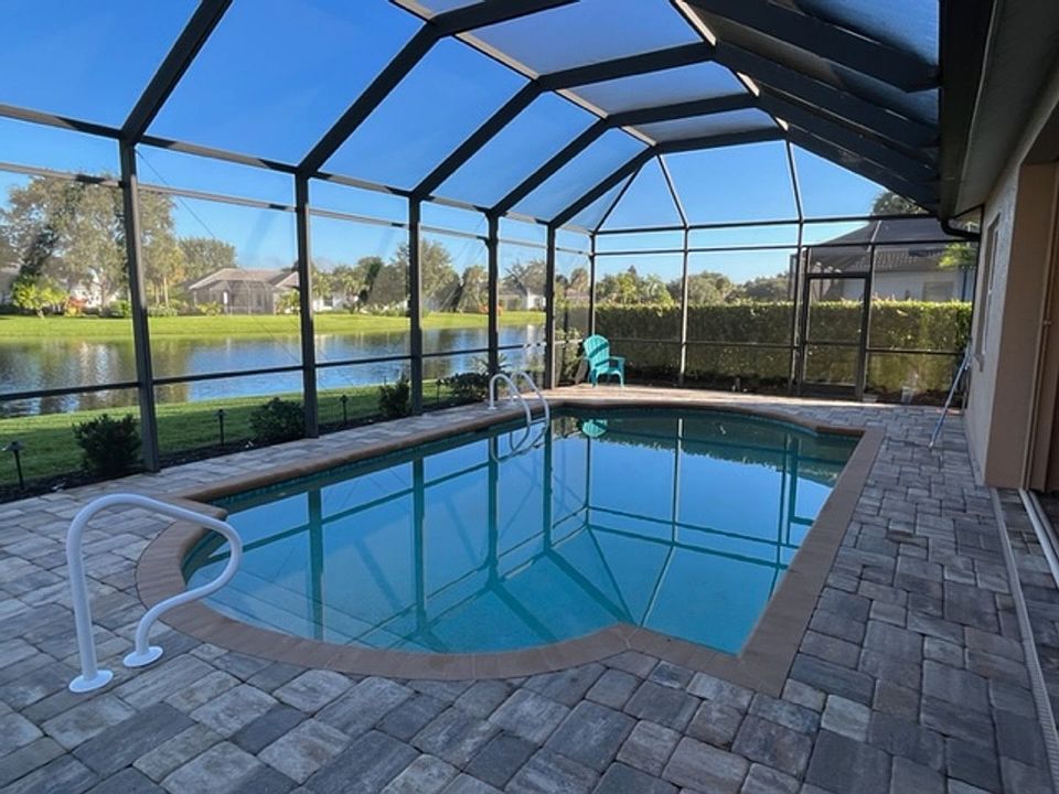 1st image of 12561 Lake Run Dr