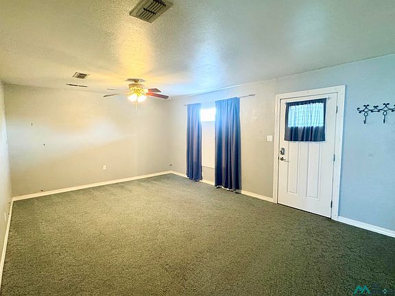 2nd image of 108 W Plains Ave