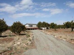 16 Barelas Rd, Tajique, NM 87016