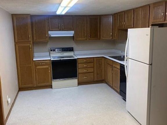 2nd image of 305 N Grove St #1/2