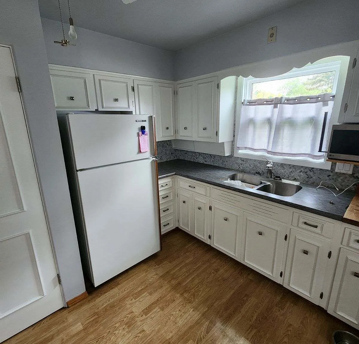 3 bed, 1664 sqft, $1,500 — Photo 2