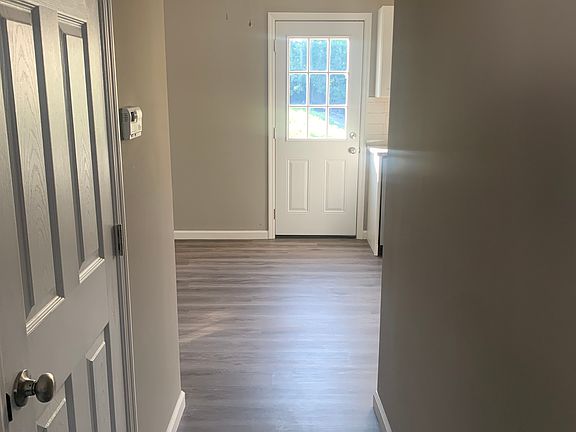 4th image of 4111 Richardson Rd #B