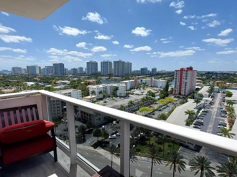 3140 S Ocean Dr #1510 — Photo 14