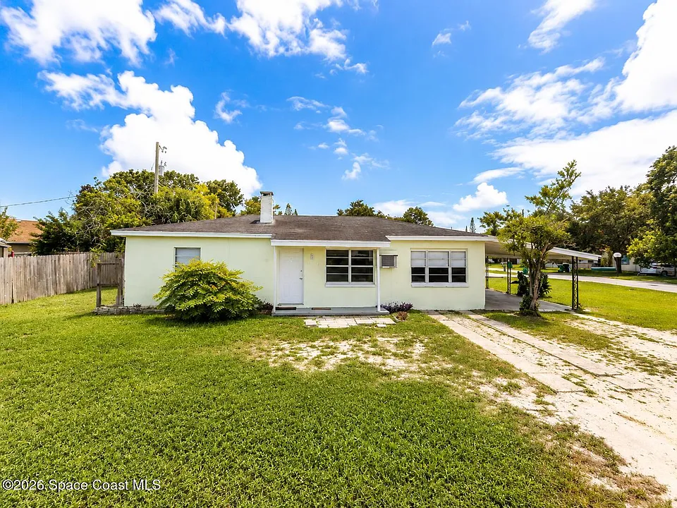 1105 Park Dr