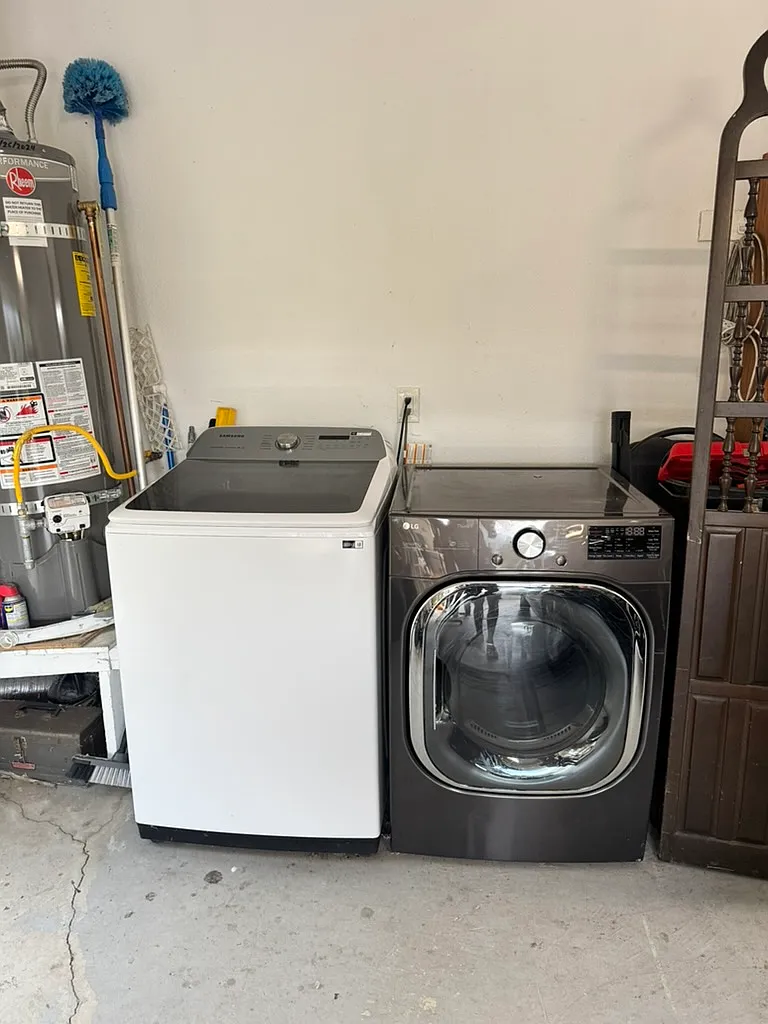 1 bed, 300 sqft, $2,200 — Photo 3
