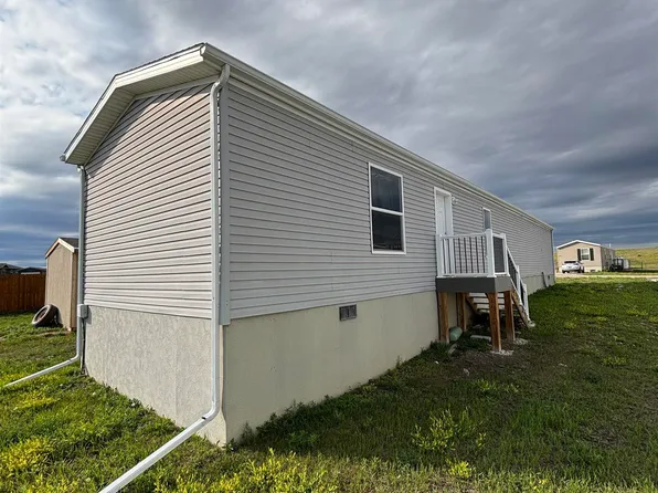 987 Bennington Dr, Box Elder, SD 57719