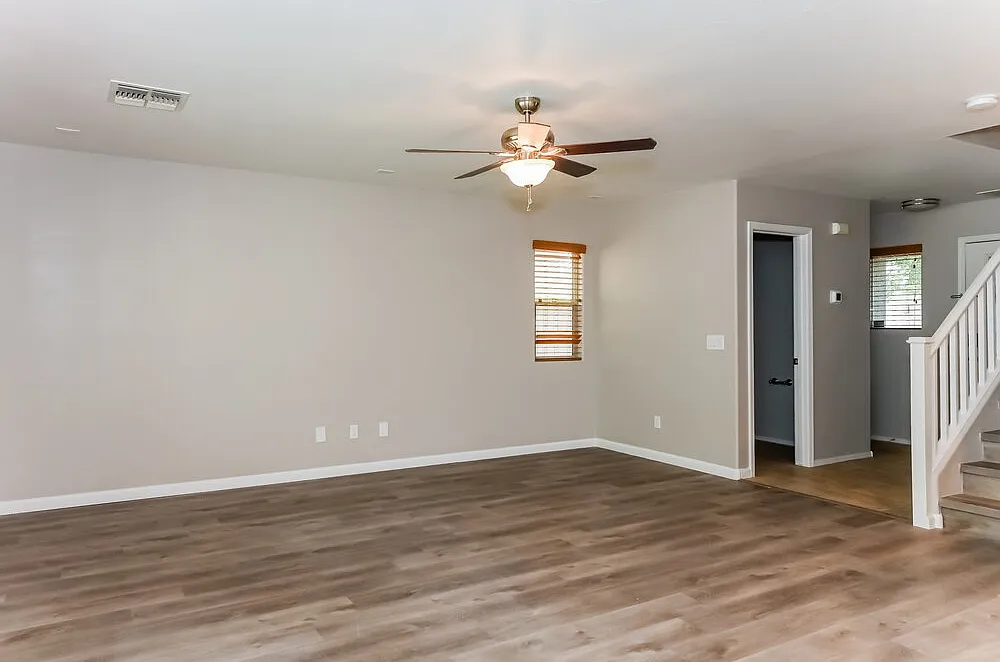 3 bed, 2.5 bath, 1560 sqft, $2,175 — Photo 4