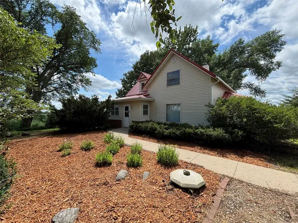 2297 Clover Ave, Perry, IA 50220