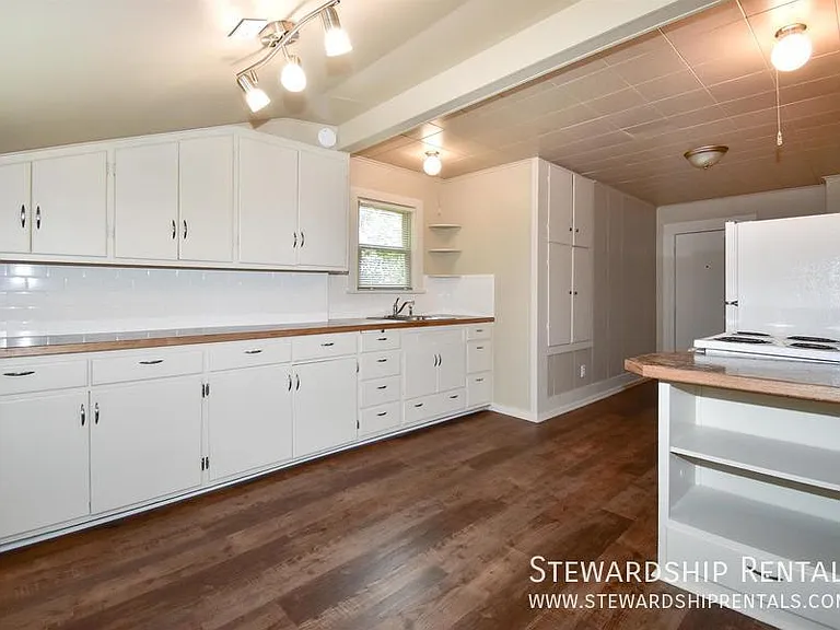 610 E 8th Ave #2 — Photo 6