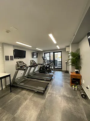 Rented by Modern Spaces | media 9