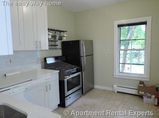 61 Pine St #2A, Cambridge, MA 02139