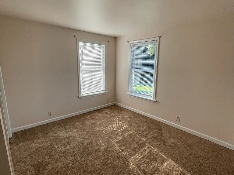 127 Edgehill Ave #5 — Photo 9