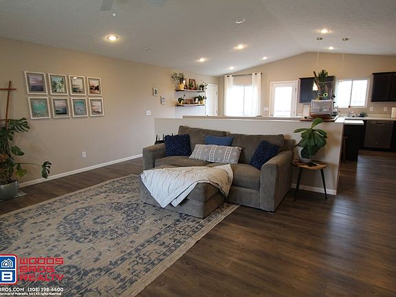 4th image of 407 Sunflower Cir