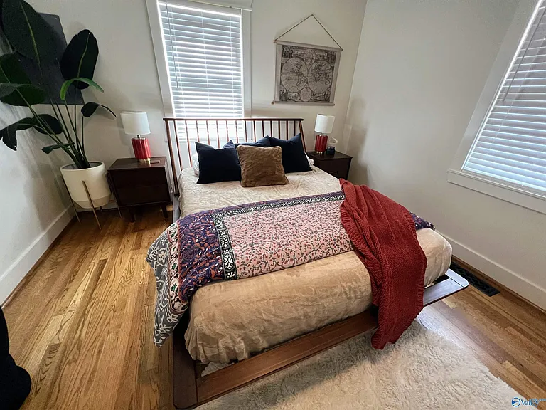 1612 Wellman Ave NE — Photo 12
