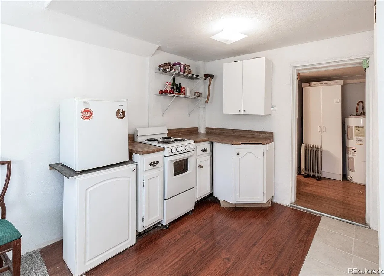 Studio, 350 sqft, $850 — Photo 4