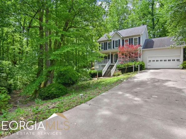 240 Camden Woods Dr, Dallas, GA 30157