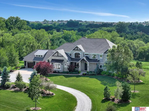 10701 Old Cheney Rd, Lincoln, NE 68526