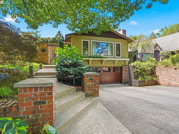 3rd image of 6223 SE 31st Ave