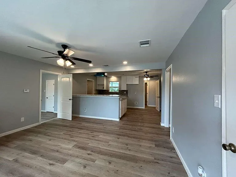 3017 Nita St — Photo 5