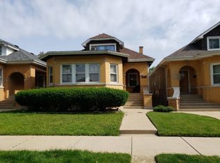 5220 W George St, Chicago, IL 60641